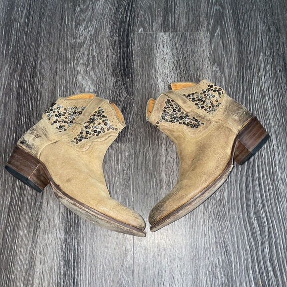 Frye Deborah Studded 77862 Zipper Distressed Moto Ankle Western Boots Size 6m - Picture 12 of 12